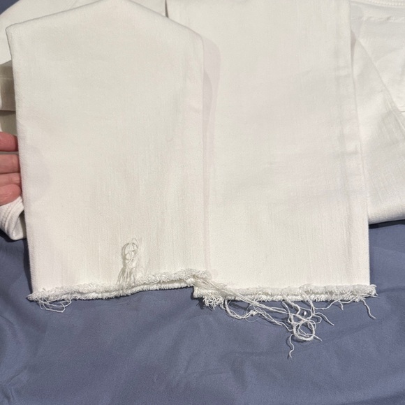 Hudson women’s White Frayed Hem Jeans - Picture 6 of 6